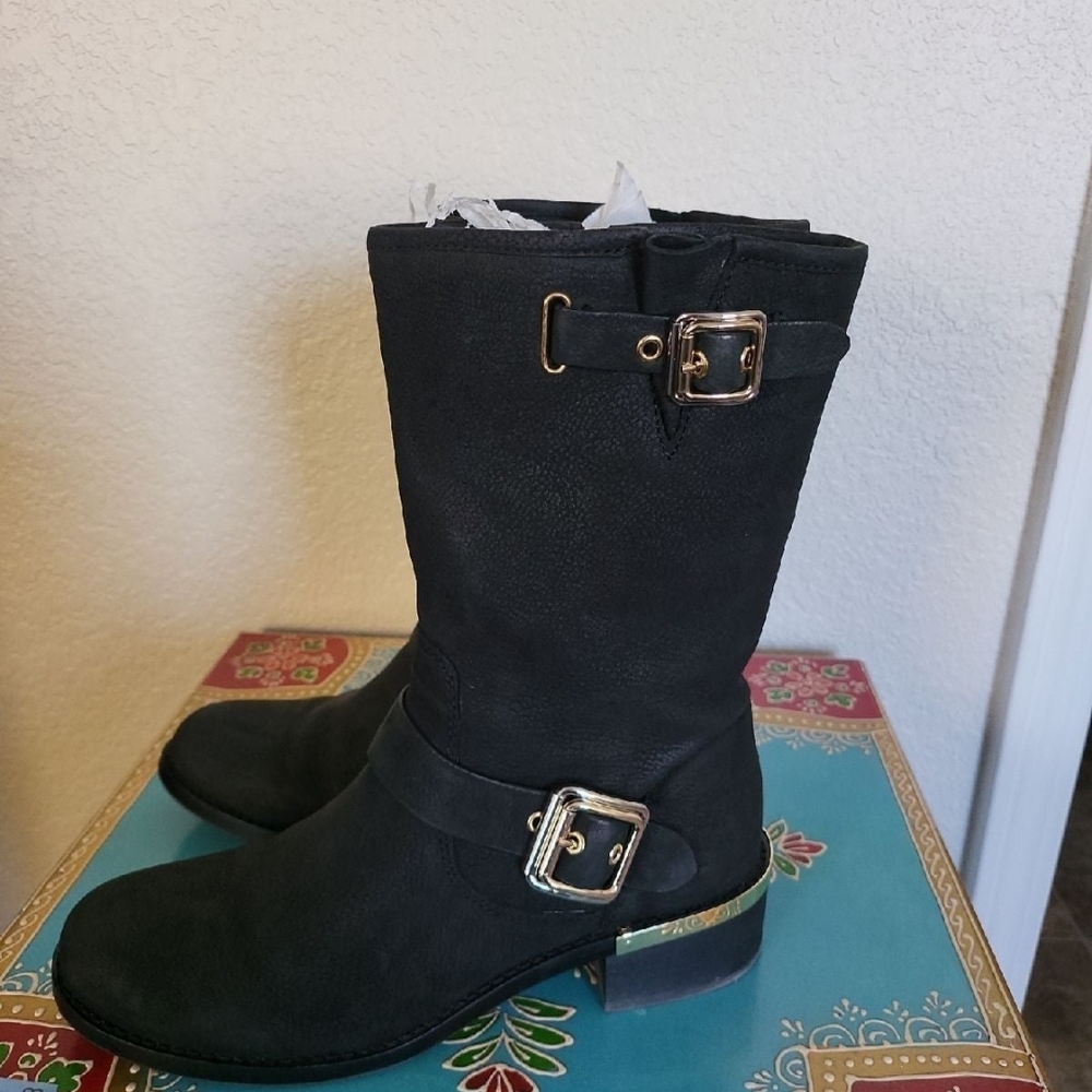 Black Buckle Ankle Boots VINCE CAMUTO